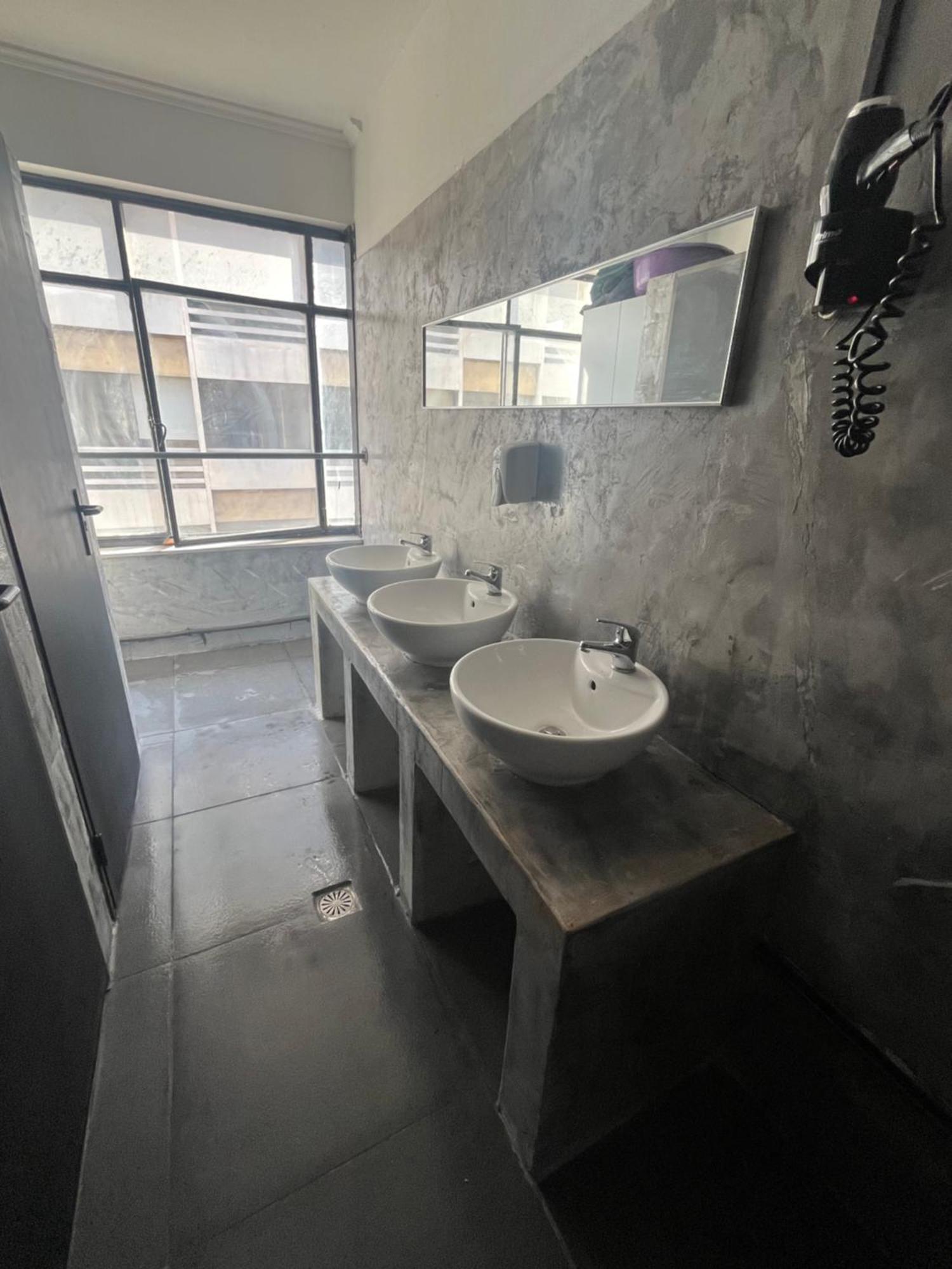 Urban Apartment *
